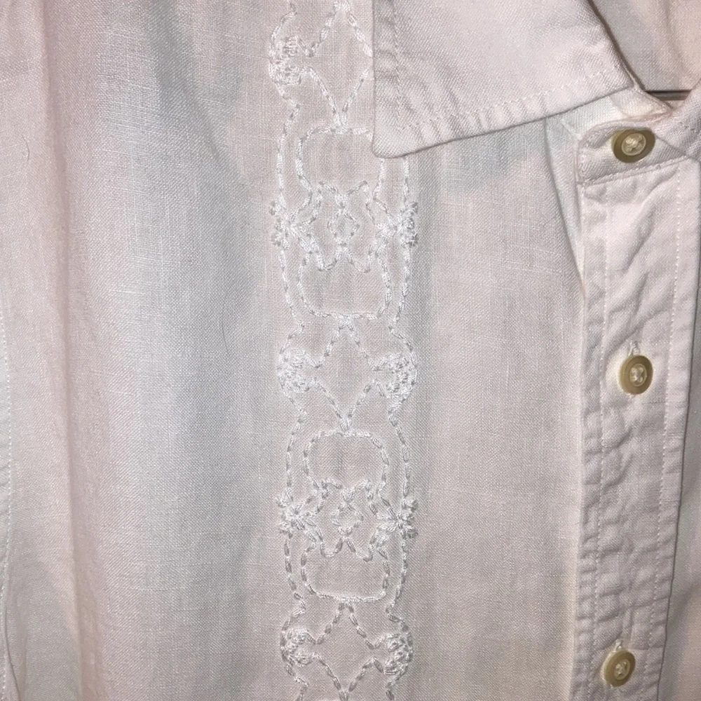 Banana Republic White Embroidery on White Linen Button Down Shirt